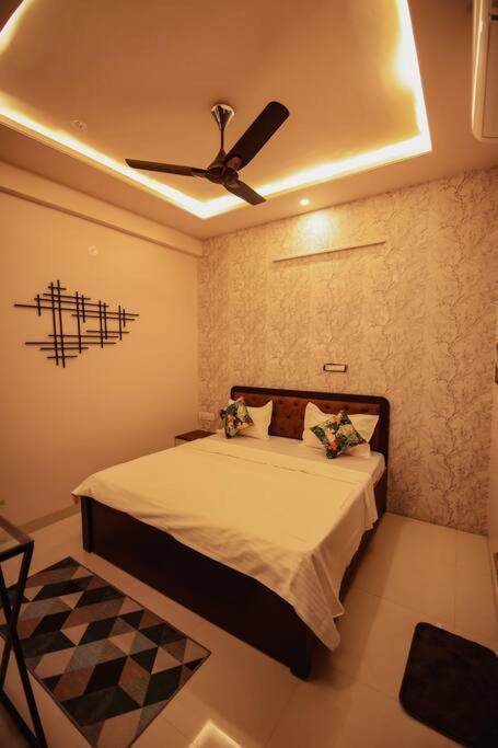 Saiba Outhouse- 4 Bed Room- Pool- Theatre- Partyhall- Garden & Terrace Sitting Area Jaipur Exterior foto