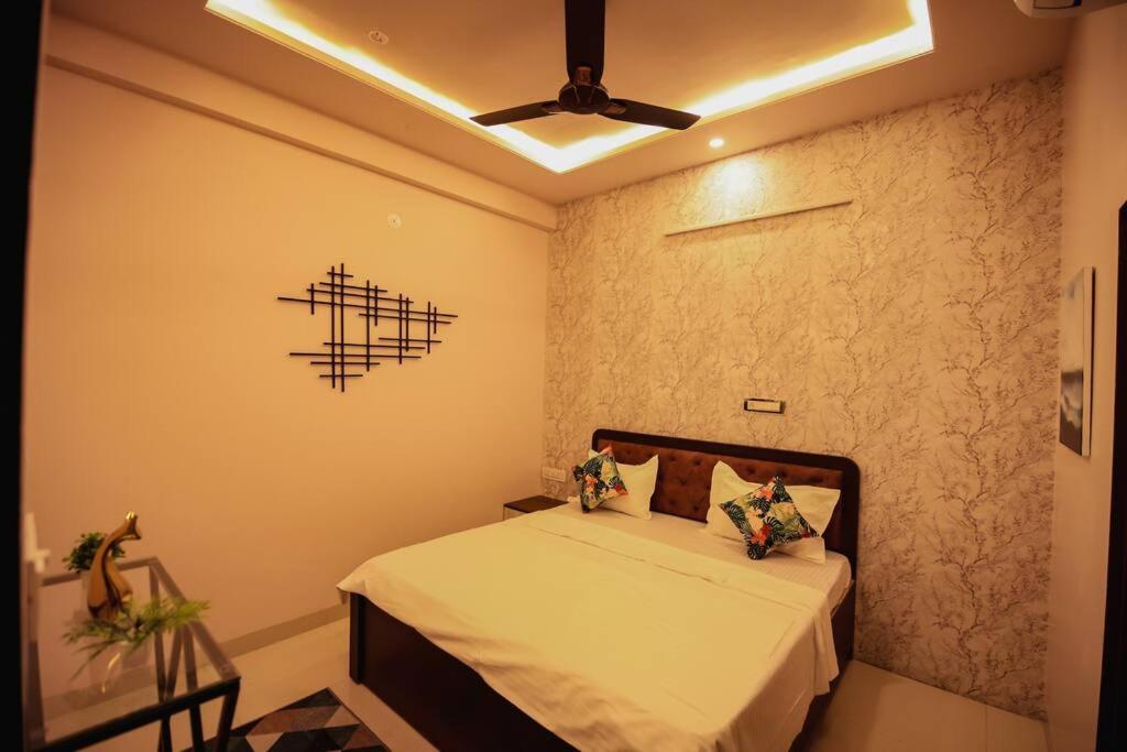 Saiba Outhouse- 4 Bed Room- Pool- Theatre- Partyhall- Garden & Terrace Sitting Area Jaipur Exterior foto
